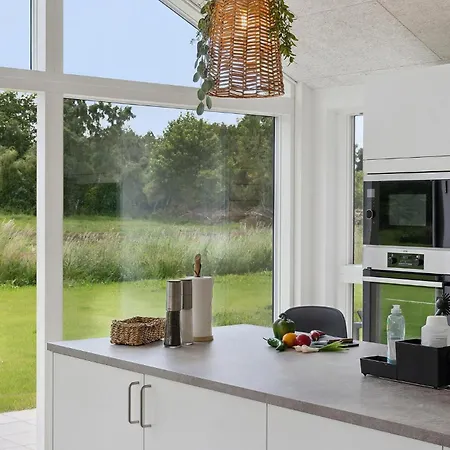 4 Bedroom Gorgeous In Sjaellands Odde *
