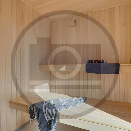 4 Bedroom Gorgeous In Sjaellands Odde Tatil Evi